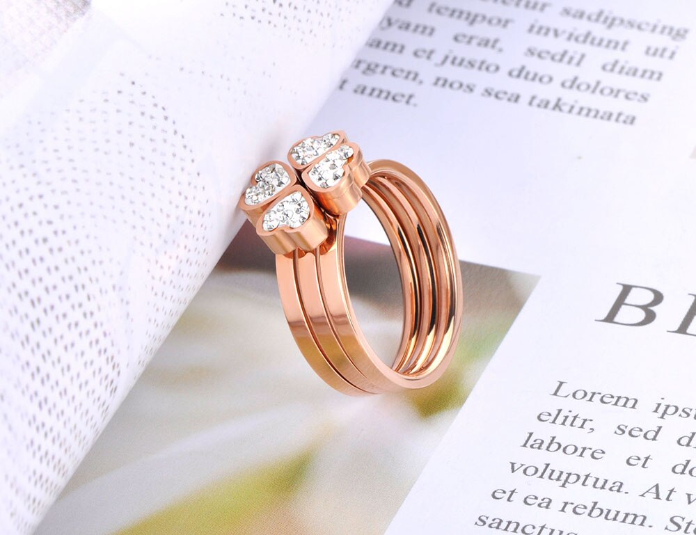 JeeMango Classic 3 In 1 Rose Gold CZ Crystal Love Heart Flower Ring Jewelry Stainless Steel Wedding Ring For Women Girls JR19074