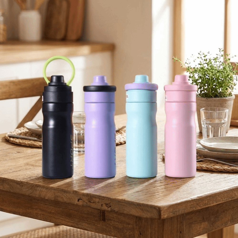 550ml Spray Insulated Water Bottle Large Capacity Leak Proof Sports Water Bottle Spray Cooling with Mist Cooling & Straw