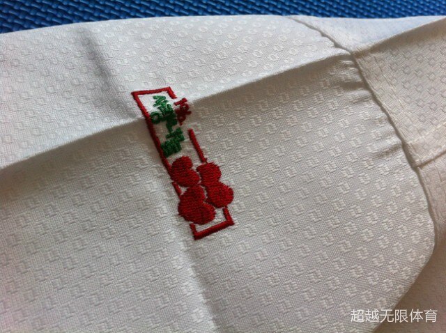 Liquidación Taekwondo, WTF dobok telas jacquard Corea KUTM original genuino bordado uniformes de taekwondo 180 190 200cm