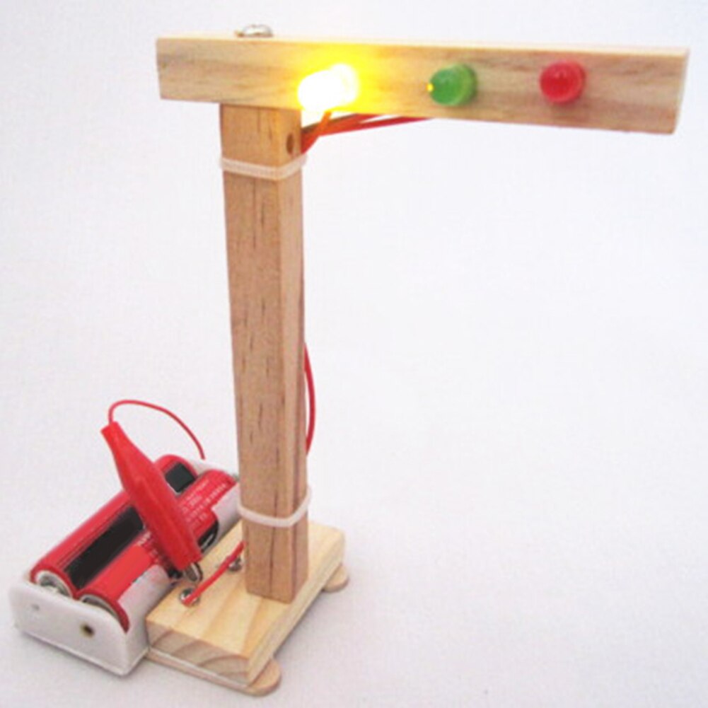 Diy monterade trä trafikljus modell diy monterade modell teknik vetenskap experiment pedagogisk leksak för barn