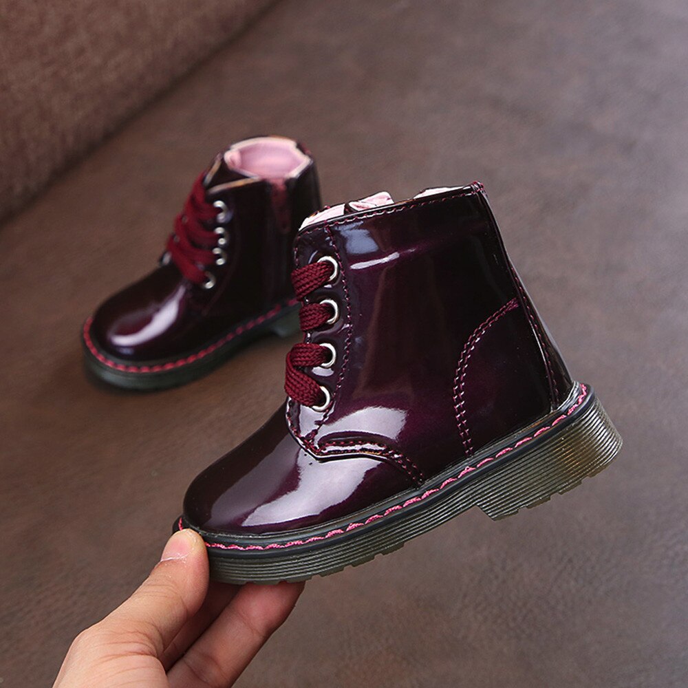 Botas de otoño invierno venta de niñas botas Martin botas nueva de zapatos de cuero de los niños de chica cremallera suave botas calzado informal