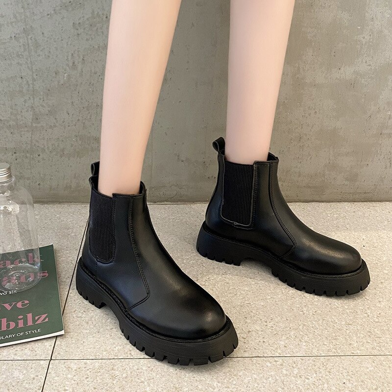 Ademende Vrouwen Enkellaarsjes Britse Stijl Meisjes Naakt Boot Ronde Neus Winter Schoenen Vrouw Platte Mode Botas Mujer