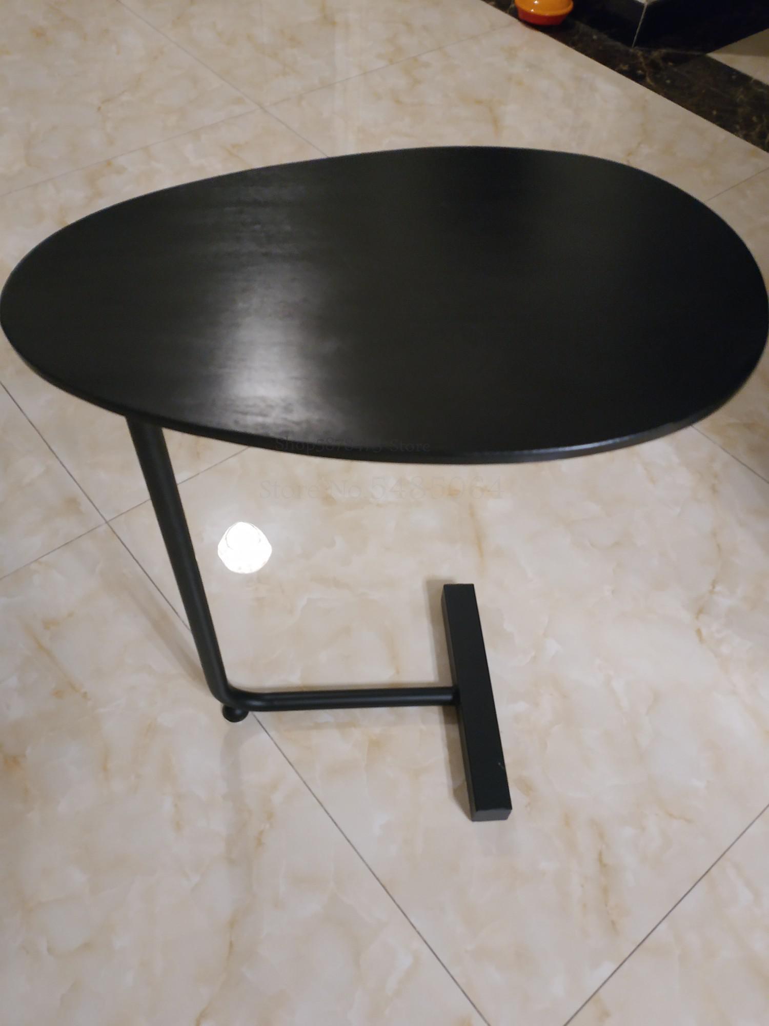 Nordisk minimalistisk soveværelse sengebord oval massivt træ læsebord balkon lille sofabord sofa mini hjørnebord: Gnister  fy 2