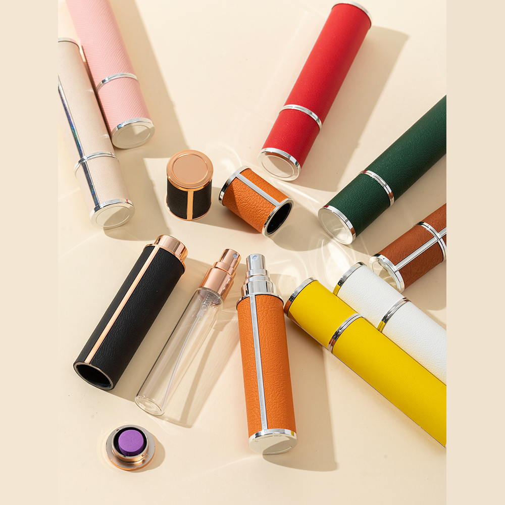 Atomiseur de parfum de voyage étanche de 10ml, mini distributeur de colonnes portable et réapprobable, bouteille intérieure en verre, 1 pièce
