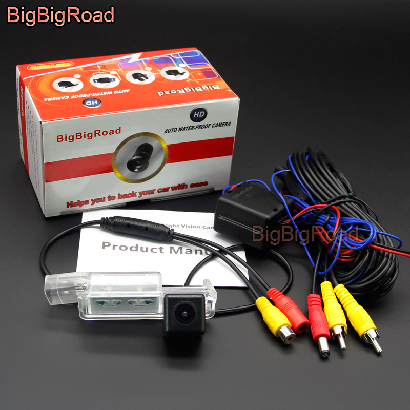 BigBigRoad Car Rear View CCD Camera For Porsche Carrera Turbo GT2 / 911 996 997-1 918 Boxster 2005 / Macan 95B