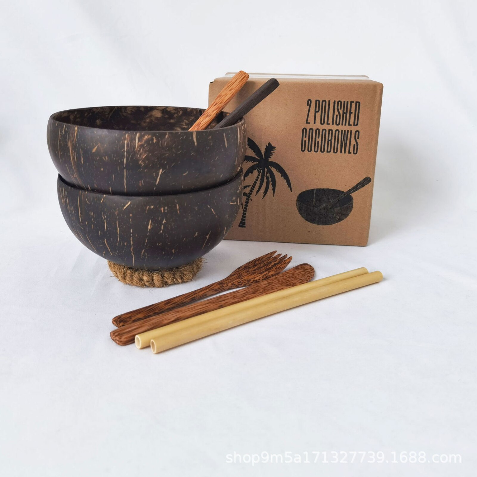 Hand Made Natural Coconut Shell Bowl Cup Spoon Fruit Salad Noodle Bowl Manufactured Environmental Friendly Coconut Spoon