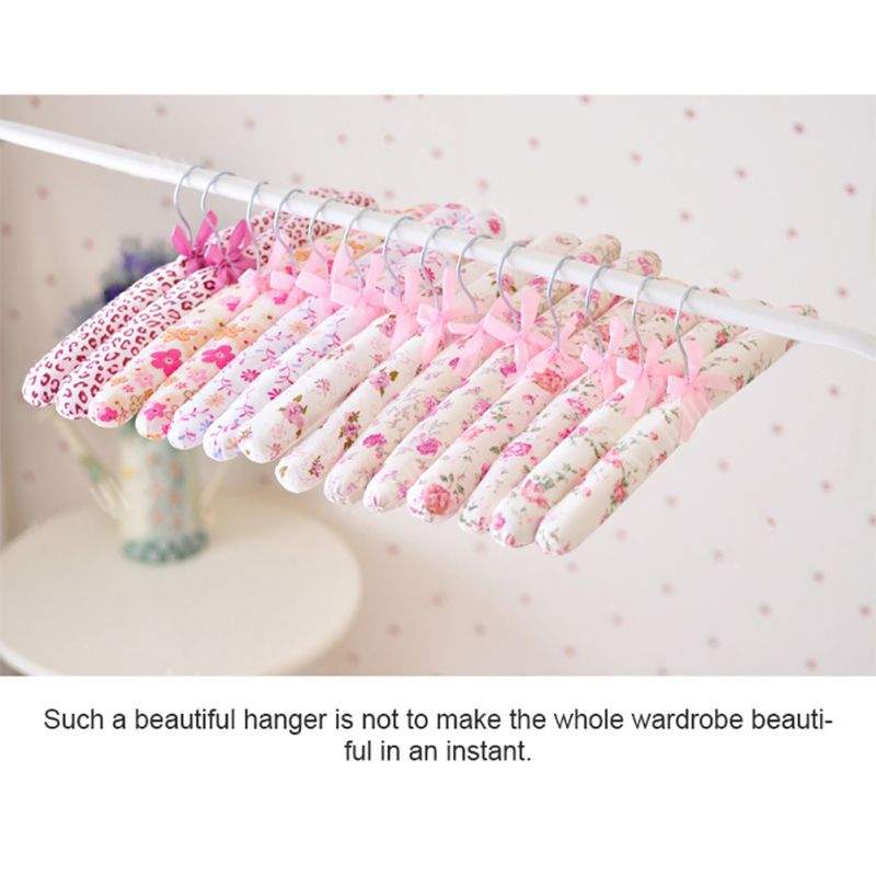 1pc Flower Printed Cotton Fabric Sponge Hanger Sponge Padded Clothes Hanger Clothes Suit Dress Hangers Random Printing