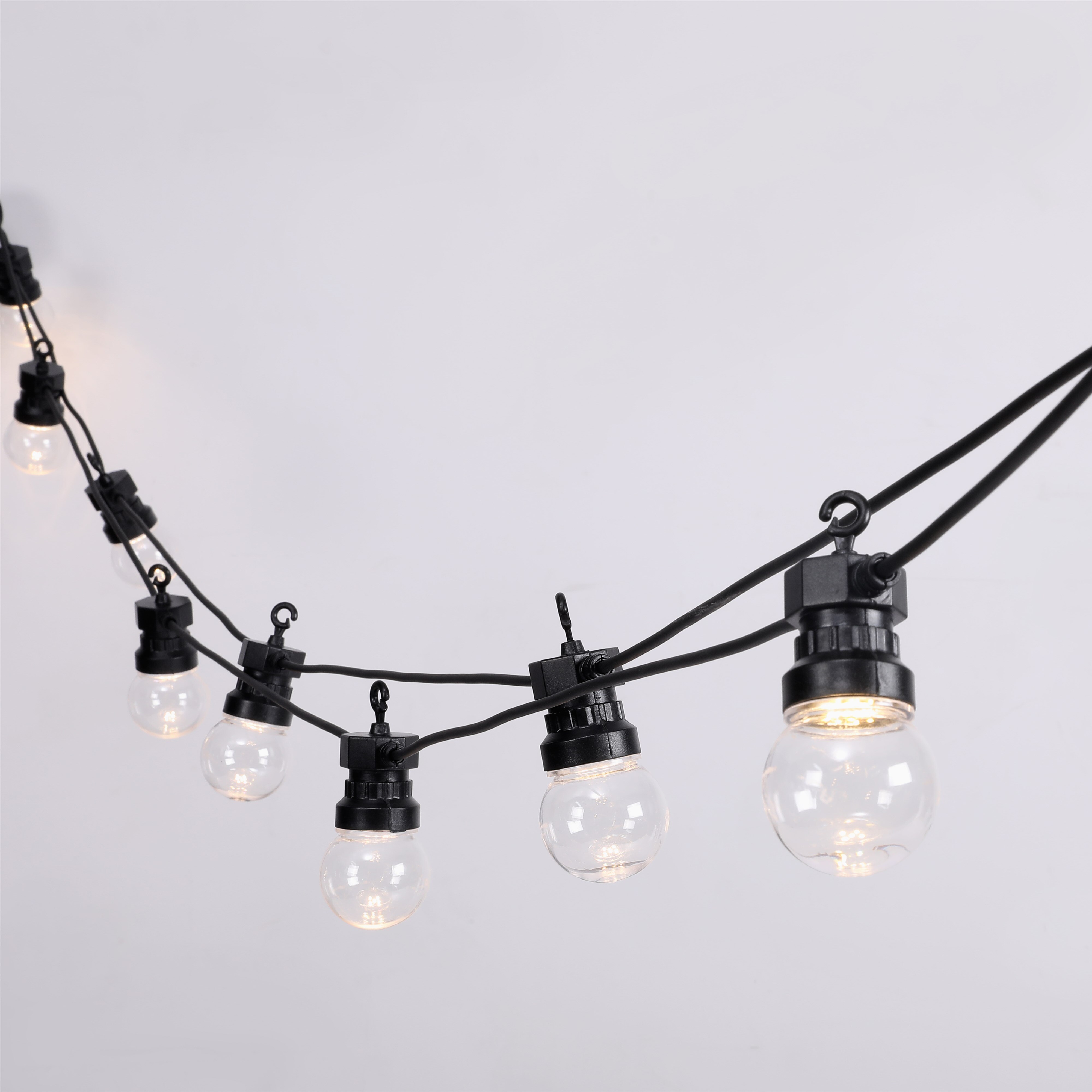 Ip65 led globe  g50 flerfärgade glödlampor kopplingsbar utomhus färgglada ljusslingor bröllop julfest dekor älva krans: Genomskinlig glödlampa / 13m 20 glödlampor