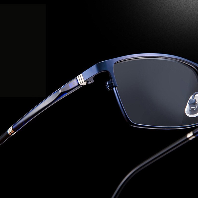 UVLAIK Steel Alloy Glasses Frame Men Business Casual Metal Myopia Optical Spectacle frame Clear Lens