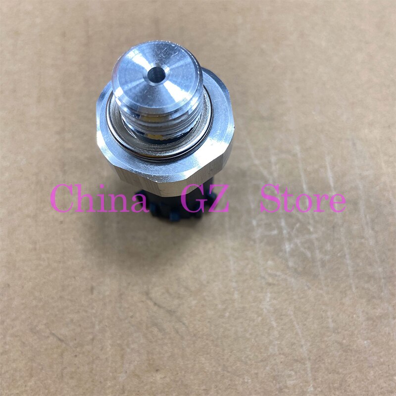 Oil Pressure Sensor Switch for Cadillac- Chevrolet- Silverado Suburban Tahoe Trailblazer HUMMER- GMC- SAAB 12596951 12621234