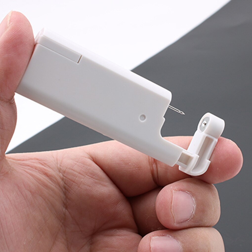 1Pc Professionele Oor Piercer Single-Gebruik Piercer Apparaat Draagbare Oor Piercing Unit Met Metalen Oor Stud Niet Pijn