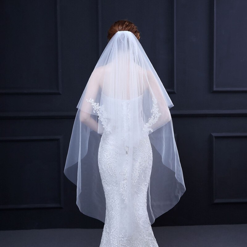 Einfache Schleier Hochzeit Elfenbein Schleier für Braut Zwei Schichten schneiden Kante Kurze Braut Schleier Hochzeit Zubehör mit Kamm