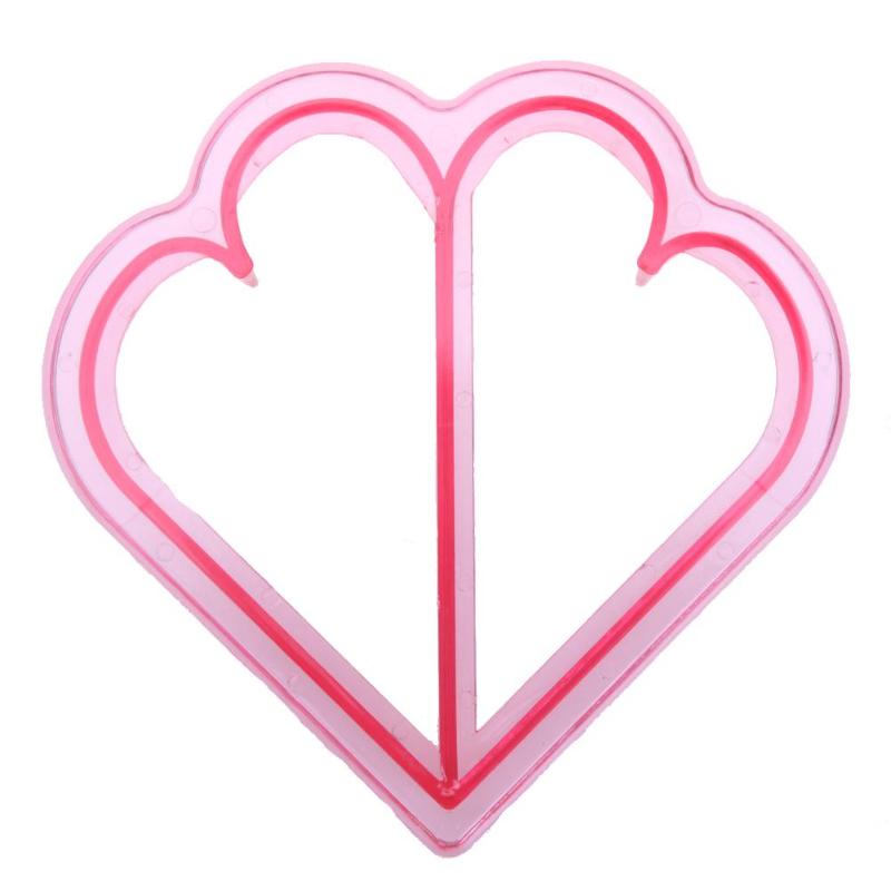 1Pcs Plastic Sandwich Cutter Home DIY Puzzle Shape Sandwich Bread Toast Mould Cutter Lunch Kitchen Baking Accessories: Love