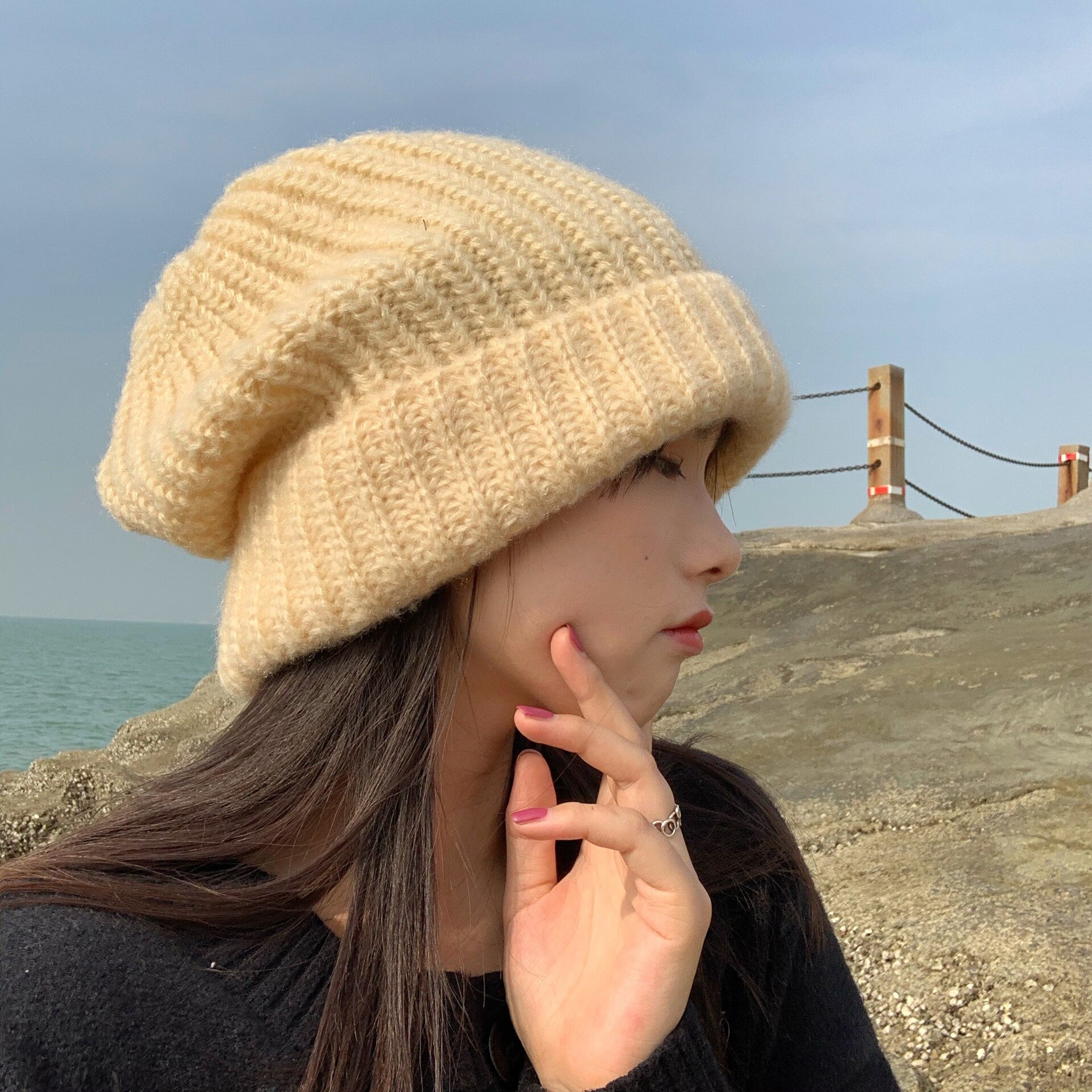 Sombrero de lana japonés para mujer, gorro de punto coreano que combina con todo, orejeras cálidas, GORRA DE PELO SUELTO grande, Gorros Casuales: Khaki