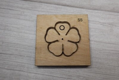 Japan Stahl Klinge Stahl Regel Stirbt schneiden für Leder Stichworte Geprägte Etikett Fünf Blütenblatt Blume Für Kleid Frauen Tasche Hand schlagen Werkzeug: runden sakura 55mm