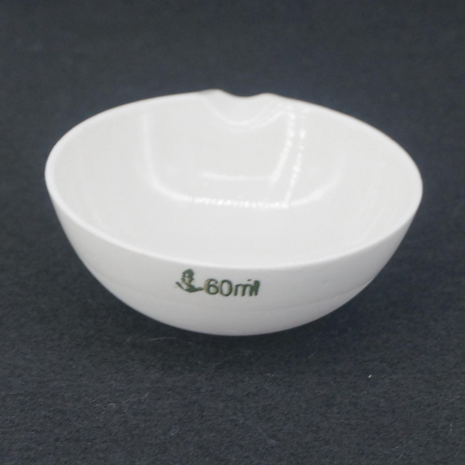Plat d'évaporation en céramique de 60ml, fond rond avec bec pour laboratoire de chimie