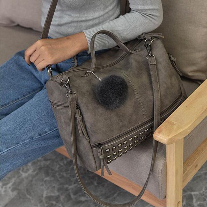 Sacs à main en cuir Nubuck Vintage pour femmes, sacoches à rivets plus grands, sac à bandoulière pour moto