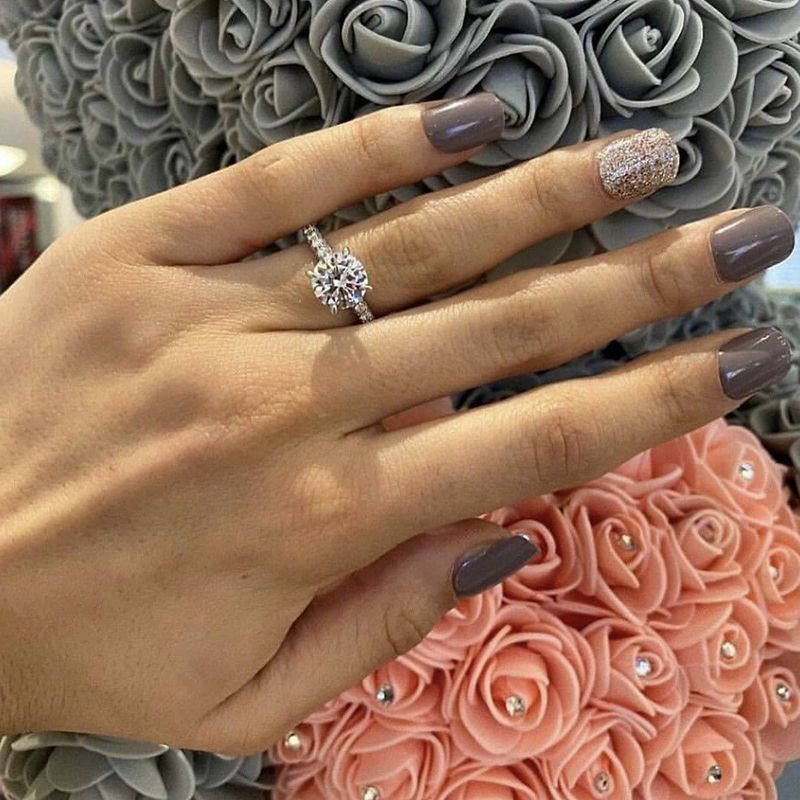 Huitan-Conjunto de 2 anillos de circonita cúbica redonda ostentosa para mujer, anillos apilables dobles simples a la , alianzas de boda, joyería de