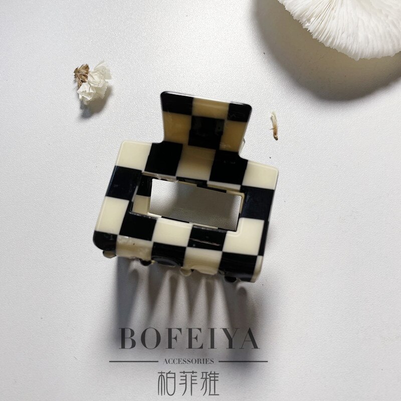 Zwart Wit Plaid Acetaat Haar Klauw Clips Voor Meisjes Grote Haarspelden Vrouwen Bobby Pin Accessoires Hoofddeksels Make Hair Styling Tool: square 5cm