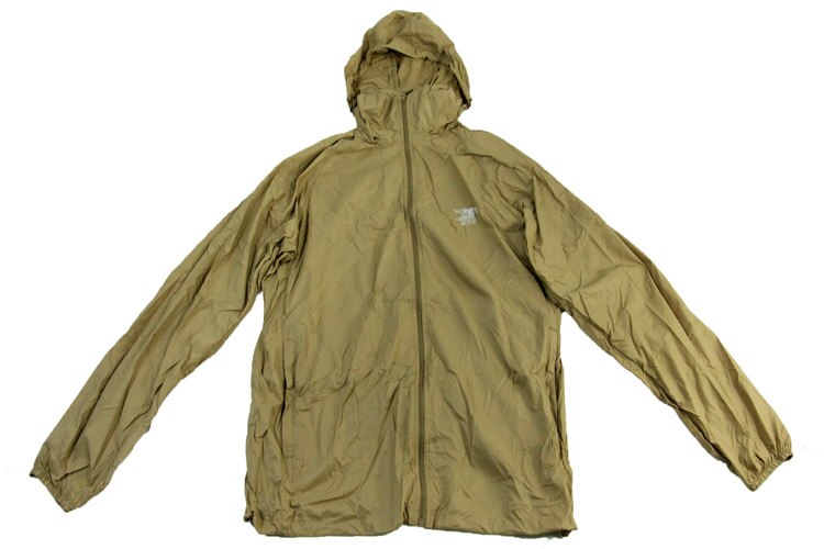 Blusão ao ar livre masculino feminino dobrável portátil à prova de chuva à prova vento protetor solar roupas de secagem rápida