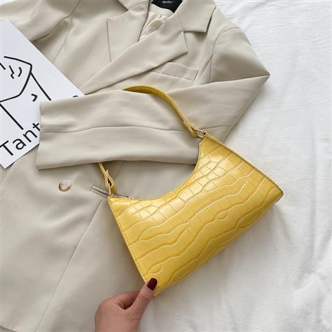 Crocodile Pattern PU Leather Female Shoulder Bag Ladies Armpit Bag Vintage Women Baguette Purse Handbags Small Clutch: Yellow