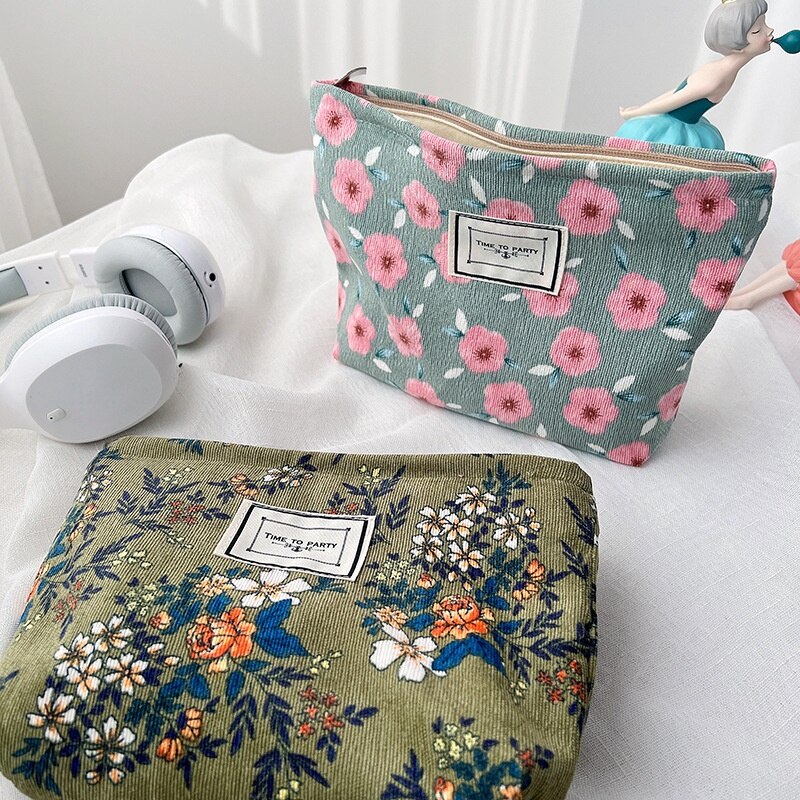 Flowers Print Cosmetic Bag Corduroy Washing Bag Large Capacity Women Travel Cosmetic Pouch Make Up Storage Bags