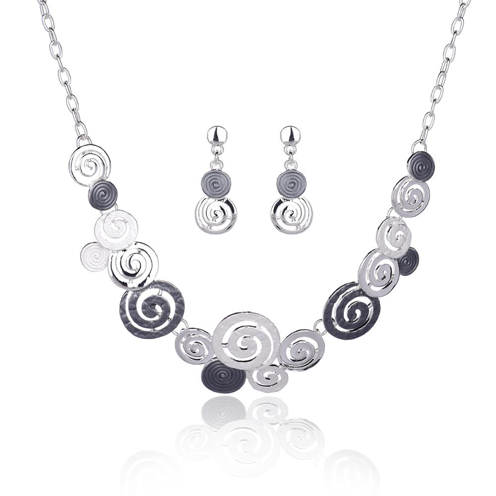 Vintage handgemaakte sieraden sets choker beste vriend ketting kettingen oorbellen en kettingen set voor vrouwen accessoires: Kleur 1