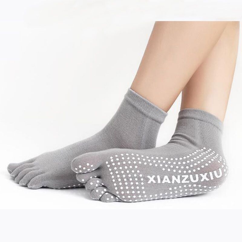 1 par kvinnor yoga strumpor halkfri massage gummi fitness varma strumpor gym dans sport träning barfota känsla: Grå
