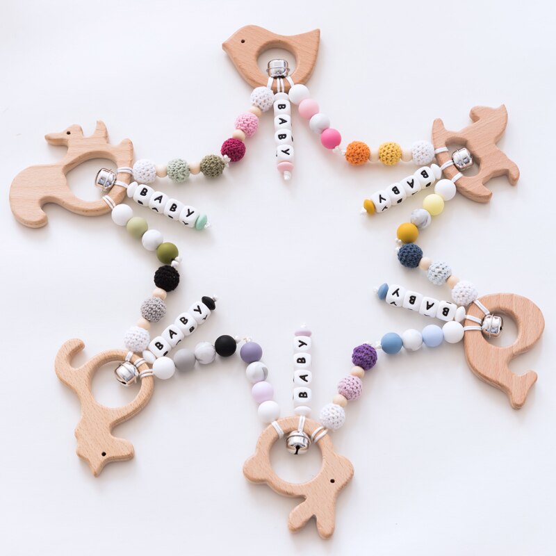 1pc Del bambino Sonaglio tamburo di Legno di Faggio Animale Del Fumetto Giocattoli silicone Massaggiagengive per I Denti Perline Personalizzati Nome Del bambino Fatti A Mano Dentizione Giocattoli