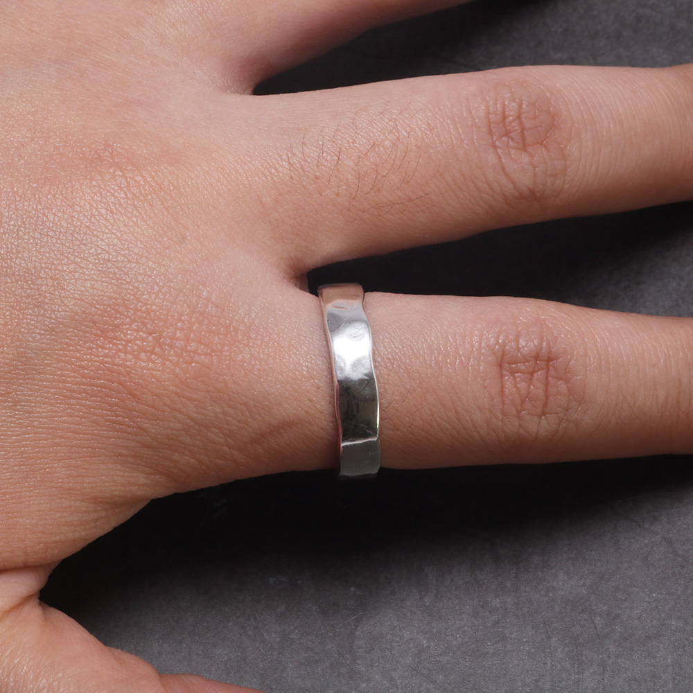 Anelli da uomo e da donna in argento sterling S925 con motivo a martello a mano luminoso, gioielli regolabili minimalisti