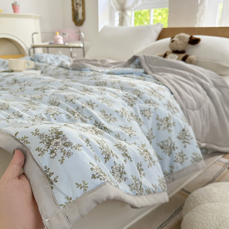 Cartoon beer bedrukt zomerdekbed lichtgewicht zachte koeldekens machinewasbaar enkele dubbele maat dunne gewatteerde deken: 150x200cm / Goud