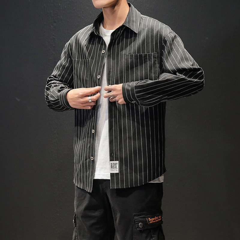 Forår efterår mænds stribede skjorter med lommer japansk stil harajuku løs langærmet forretning afslappet enkle toppe