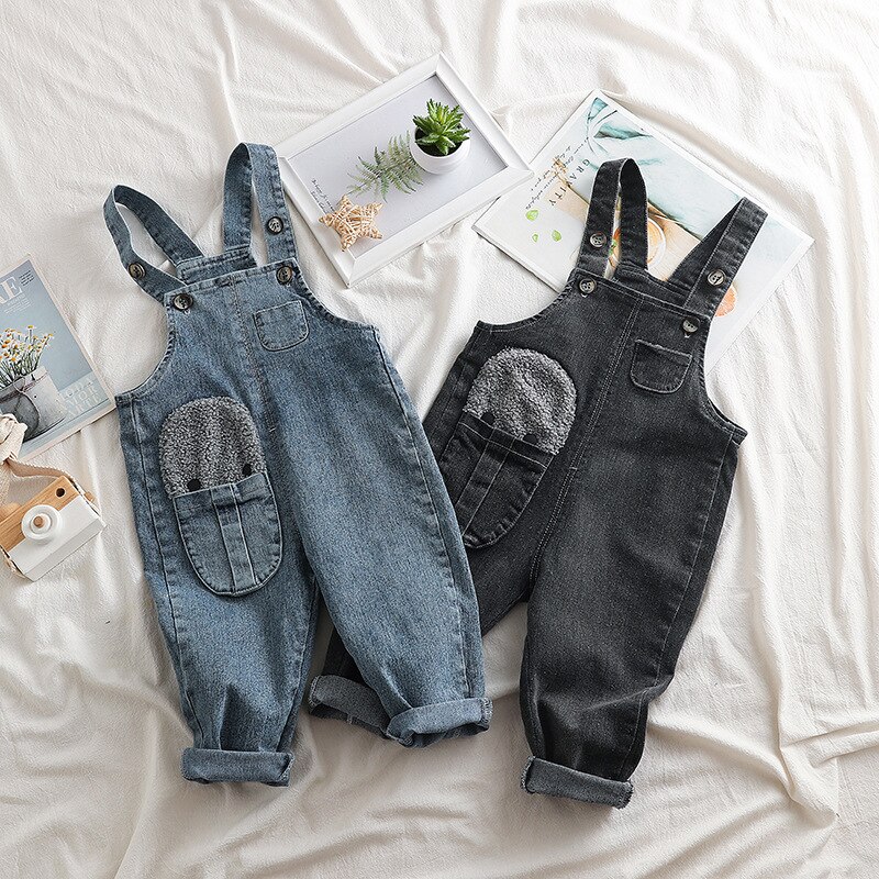 Peuter kinderen overall herfst casual losse baby denim broek cartoon zak effen jumpsuit jeans voor meisjes jongens kinderkleding