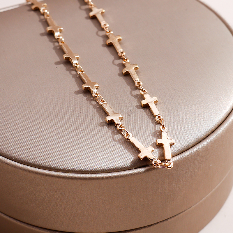 Aihua Clear Crystal Heart Necklace Zircon Love Heart Chokers Necklaces Bridal Wedding Party Jewelry: Blue