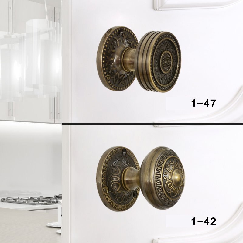 Lèvent de porte en cuivre invisibles, quincaillerie de porte, poignée de porte en cristal, laiton en bois pastChev, arrière-plan de porte latérale dissimulée