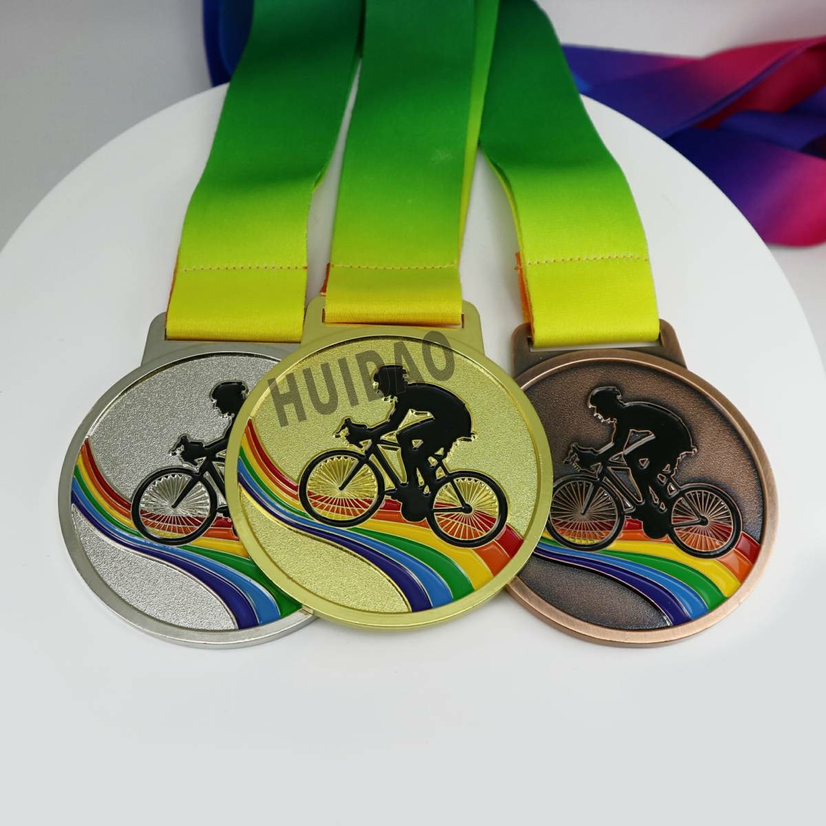 1Set Bike Sports Metal Cycling Medals with colorful ribbon 1Set Contain 1pcs Gold ,1pcs Silver ,1pcs Copper Medal