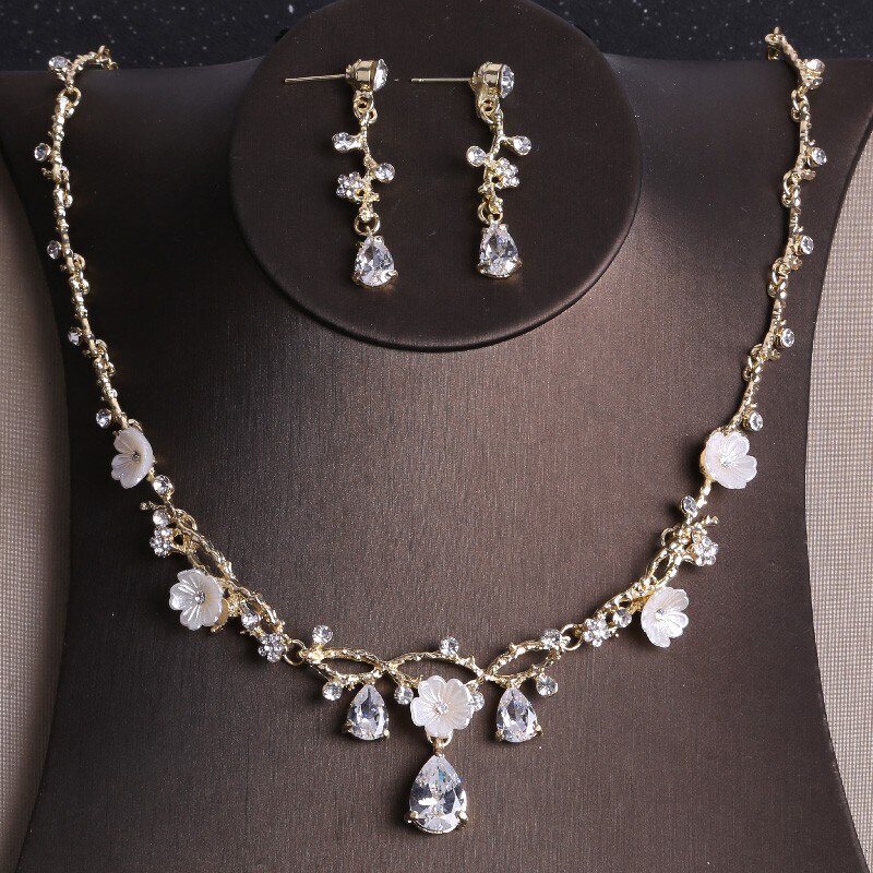 Barroco ouro borboleta cristal traje conjuntos de jóias strass tiara nupcial feminino conjunto de jóias de casamento gargantilha colar brincos: 2Pcs Jewelry Set