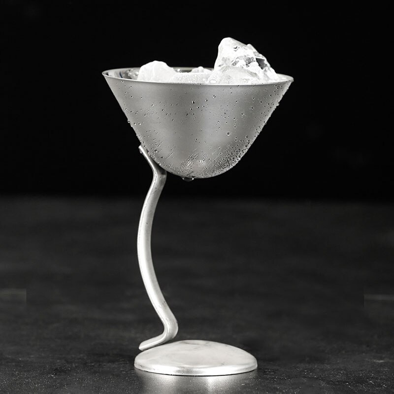 Tasse à Martini en acier inoxydable | Gobelet incurvé tasses triangulaires, soucoupe à Cocktail créative pour Bar à Snack