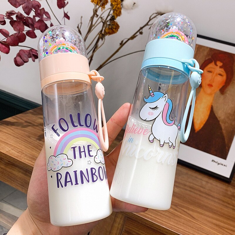 Botella de agua de plástico de color arcoíris con dibujos de unicornios, divertido, creativa, taza de agua para niños, a prueba de gotas