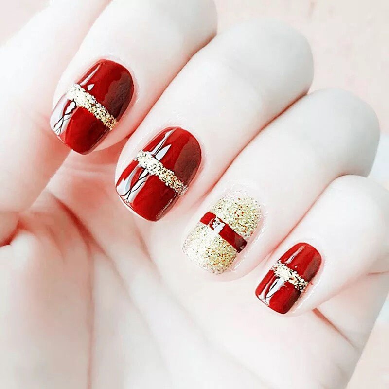 24pcs Short Wine Red Nail Art Short False Nails With Golden Glitter Champagne Wedding Nail Tip Full Nail Polish + 2g Glue