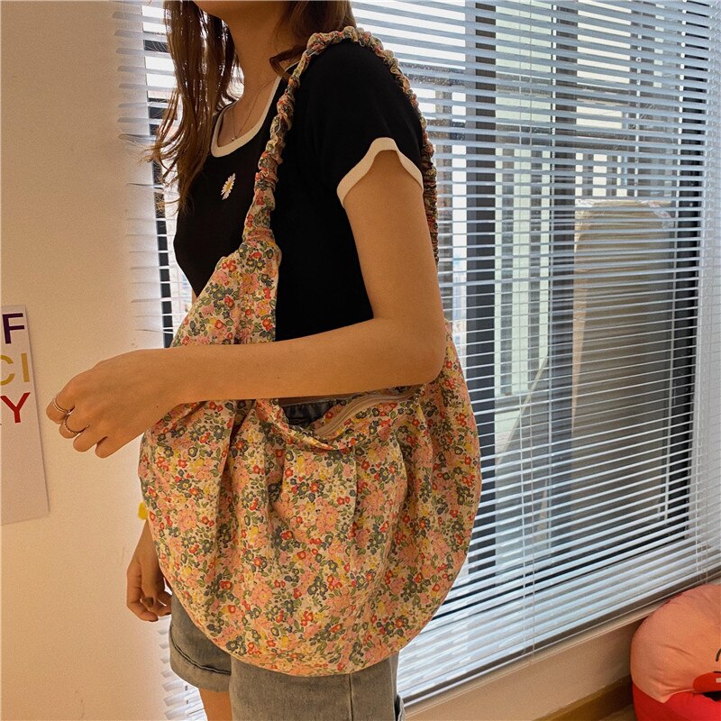 Zoete Bloemen Hobos Vrouwen Schoudertassen Casual Canvas Messenger Bag Lady Grote Capaciteit Bakken Vintage Big Portemonnees Vrouwelijke Sac