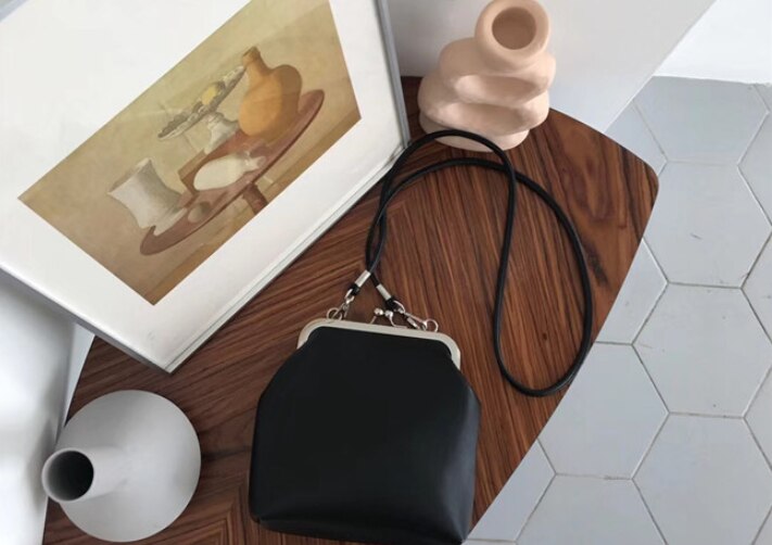 Mini bolso de clip vintage de mujer a la bolso cruzado pequeño lindo casual bandolera de hombro g25698A: black