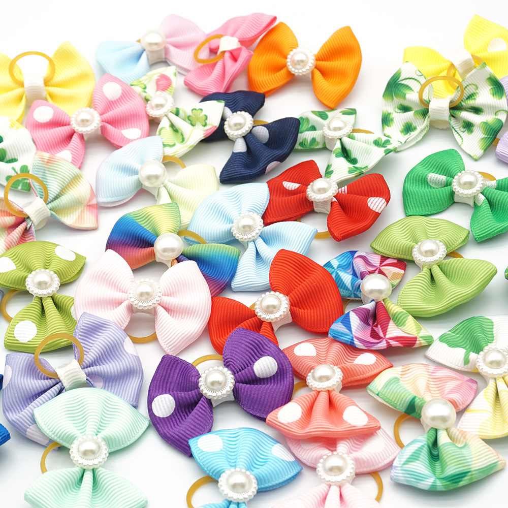 10 piezas de lazos para perros, cinta bonita, accesorios para perros, cuatro tipos, 36 colores, lazos para el pelo para mascotas con banda de goma elástica, de navidad