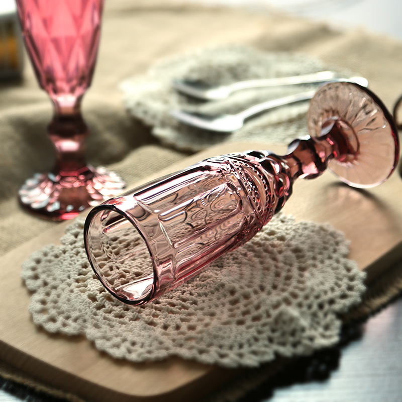 Farbige Gravur Glas Tasse Pint Glas Wein Champagner Flözehn Coupés Klassische Linderung Tasse Hohe Stehen Keine Blei