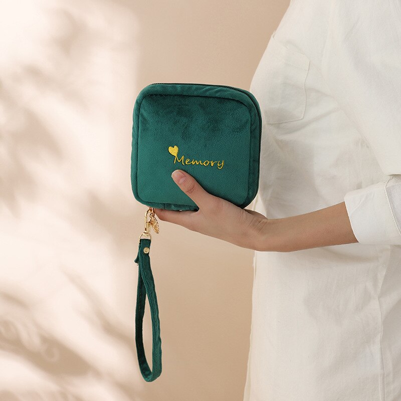 Doozeeepa feminino pequena maquiagem saco meninas higiênico guardanapo saco de armazenamento bonito veludo maquiagem almofadas sanitárias organizador saco de cosméticos