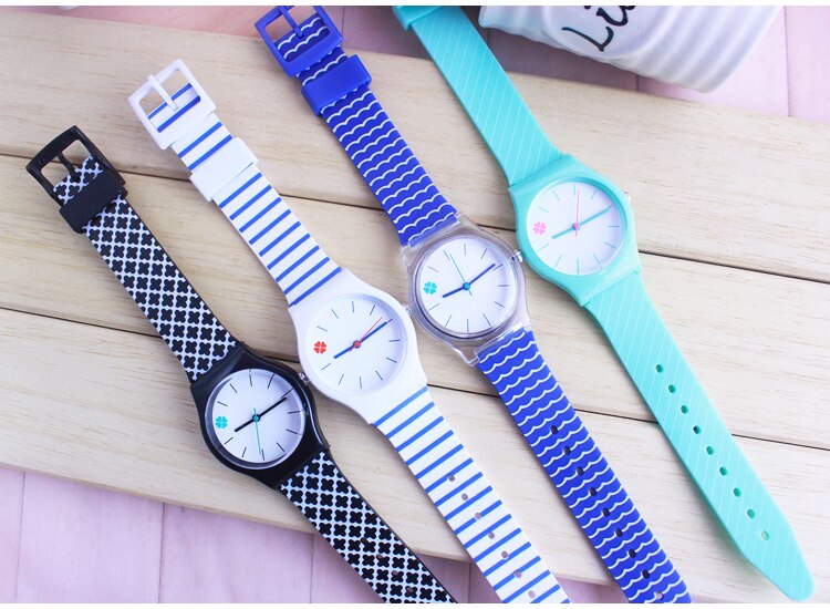 Nazeyt merk dameshorloge waterdicht quartzhorloge met klavertjevier wijzerplaat student kinderen jelly horloge dames siliconen polshorloge