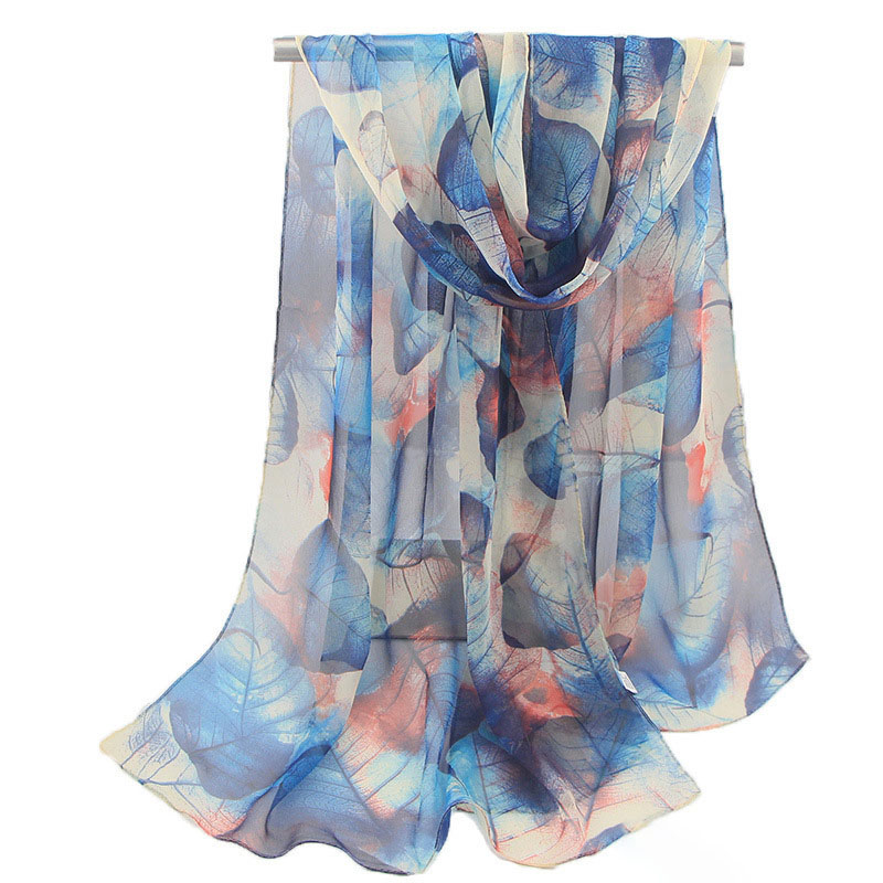 Écharpe d'été en mousseline de soie, châle de plage pour femmes, serviette de plage, écharpe douce imprimée feuilles d'érable, écharpe douce pour femmes,: Blue