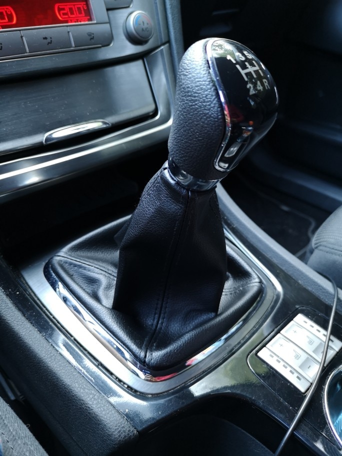 Palanca de cambios corta de cuero Universal AT MT, pomo de palanca de cambios, pomo de palanca de cambios, funda de arranque para Ford Galaxy Mondeo 3 4 S max C max Honda