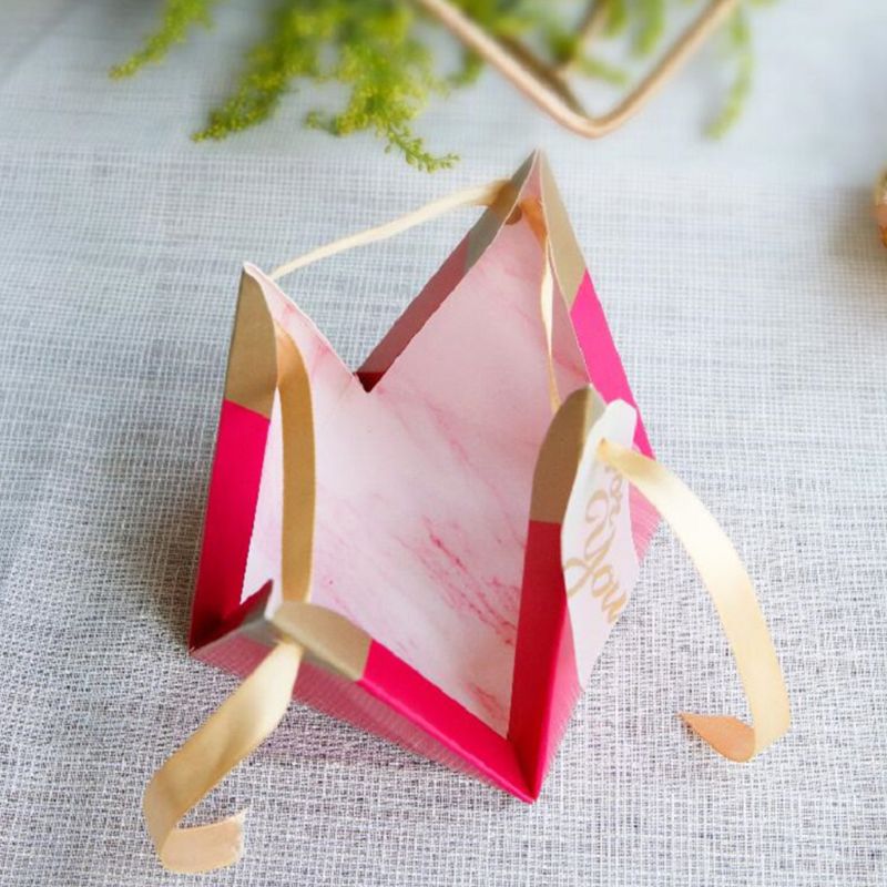 50pcsRose Red Triangular Pyramid Sweet Candy Box Wedding Favors Paper Boxes W0YF