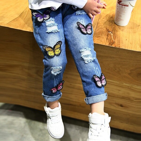 Jeans til piger sommerfugl applikeret flået jeans til børn denim bukser børn bukser lille barn lange jeans baby pige tøj 4t: 4t